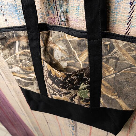 Upcycled handmade carhartt tote bag - Picture 6 of 7